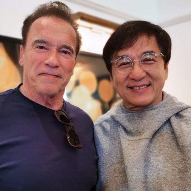 シュワちゃんとジャッキー・チェンが再会！インスタで互いを褒め合う姿がほほえましい