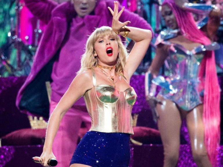 テイラー・スウィフト、エンターテイナーとしては絶対的に不利な「弱点」を明かす