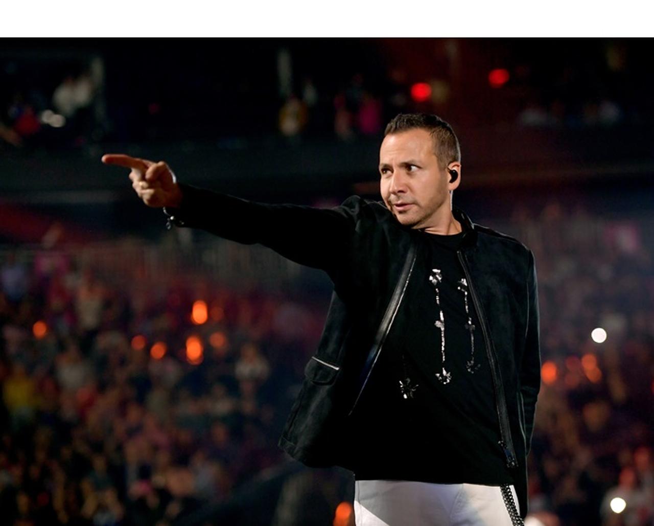 バックストリート・ボーイズのハウィー・Dが妻と来日!東京ではしゃぶしゃぶ店へ