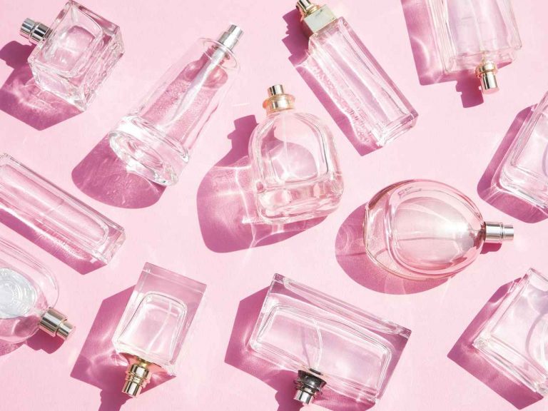 香水にも「使用期限」はある? 劣化のサインと長持ちさせるコツ