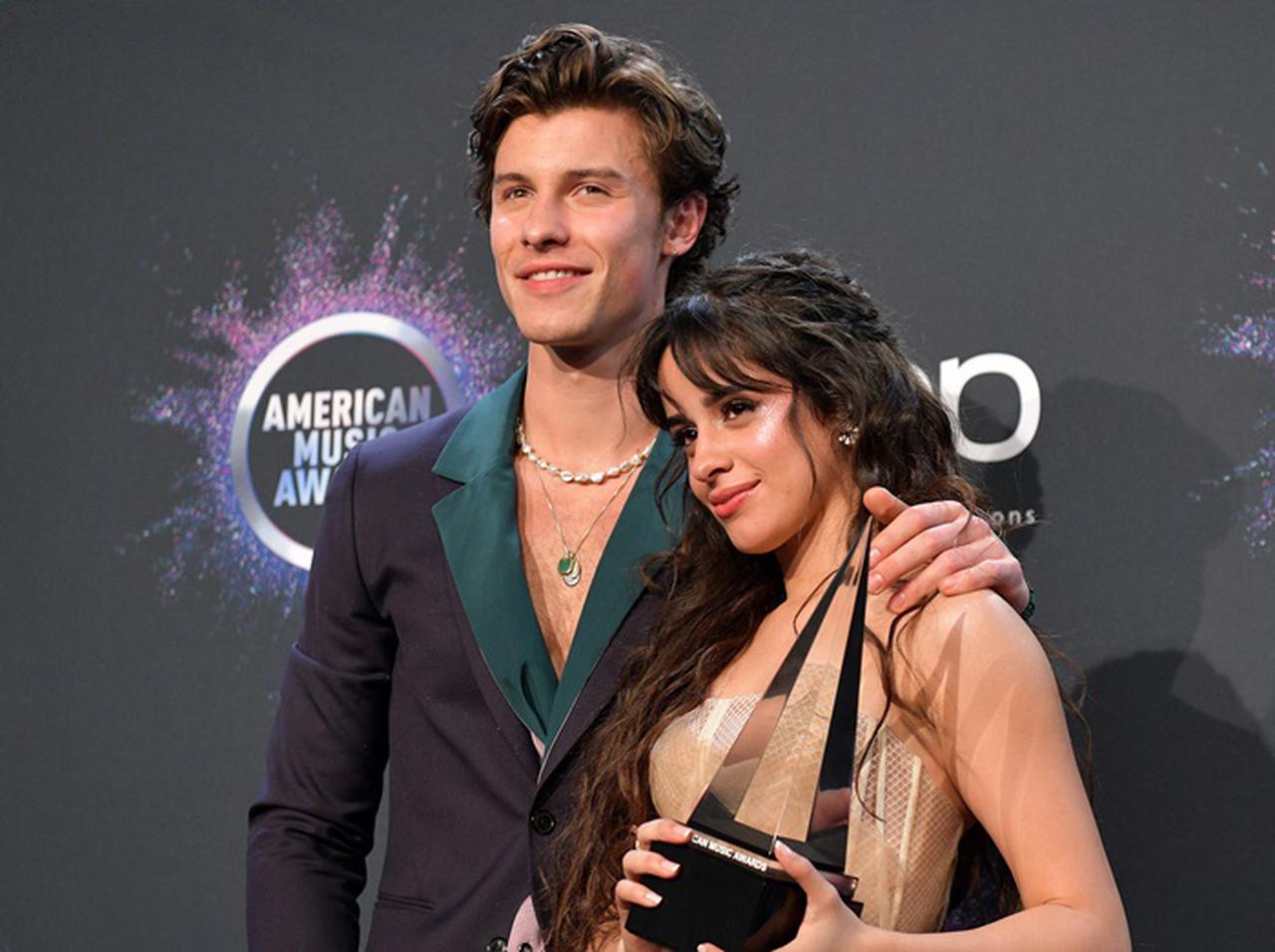 ショーン・メンデス、カミラ・カベロとの「キス」をおねだりされた結果【AMA2019】