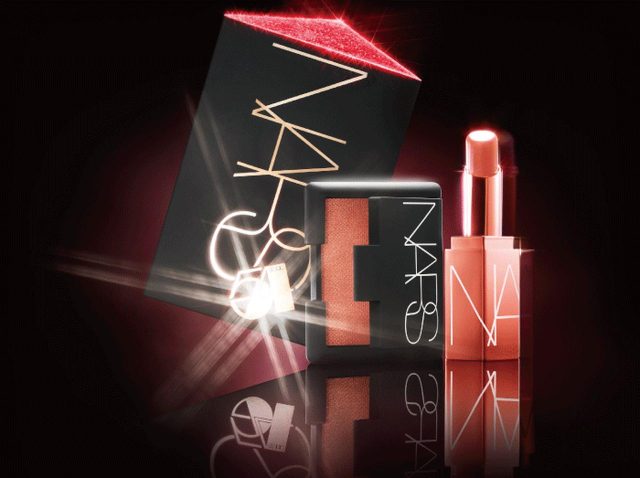 ナーズ、世界中で人気のリップが限定ホリデーコフレに！