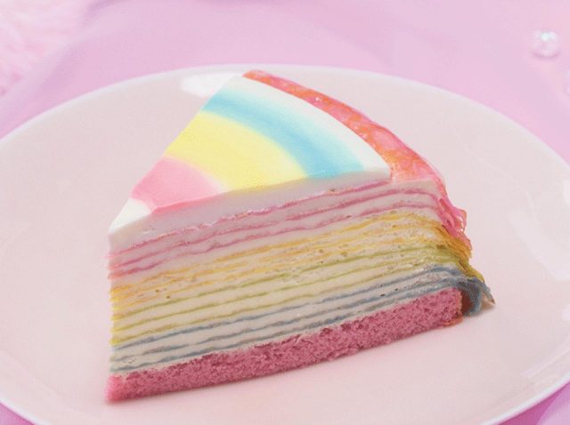 銀座コージーコーナー、新作は「レインボーミルクレープ」