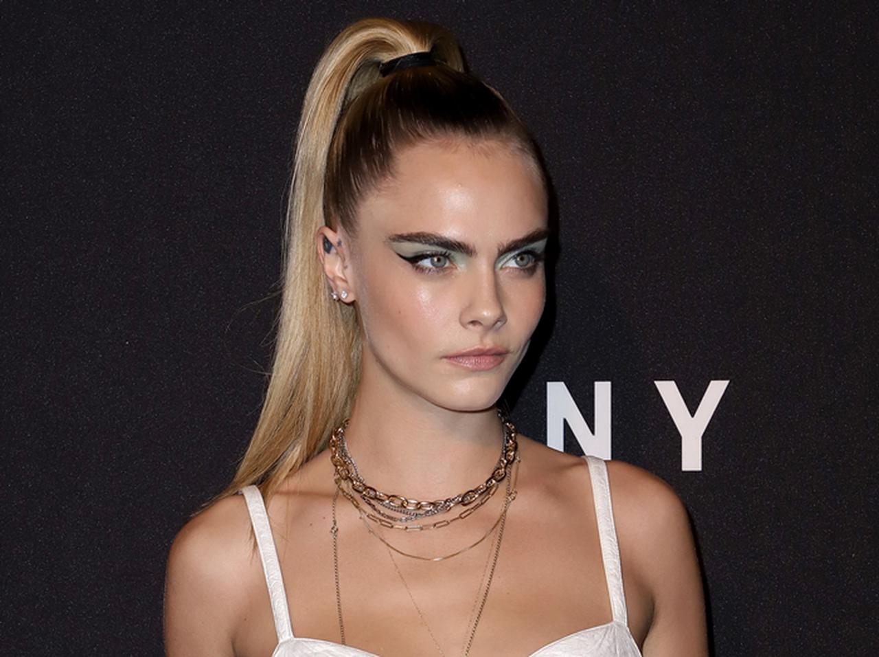 カーラ・デルヴィーニュ、自分が「腐りそうだった」過去を赤裸々に語る