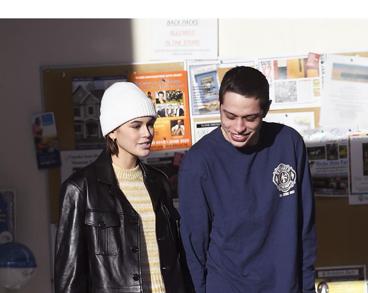 カイア・ガーバー、アリアナ・グランデ元婚約者と真剣交際か?誕生日をお祝い