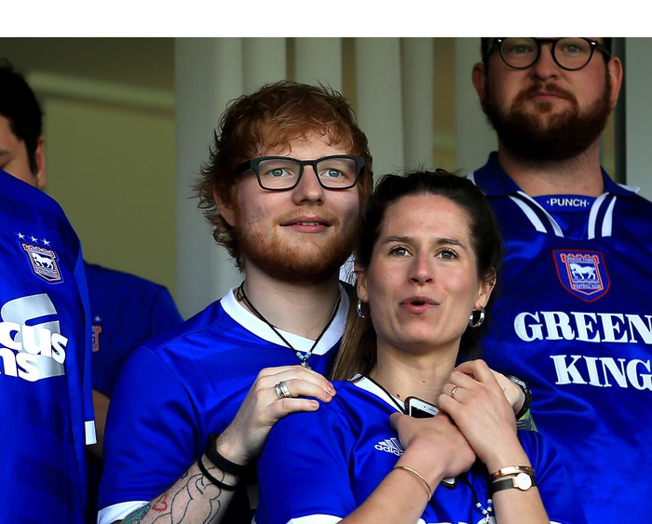 エド・シーラン、来日中は表参道で「妻孝行」