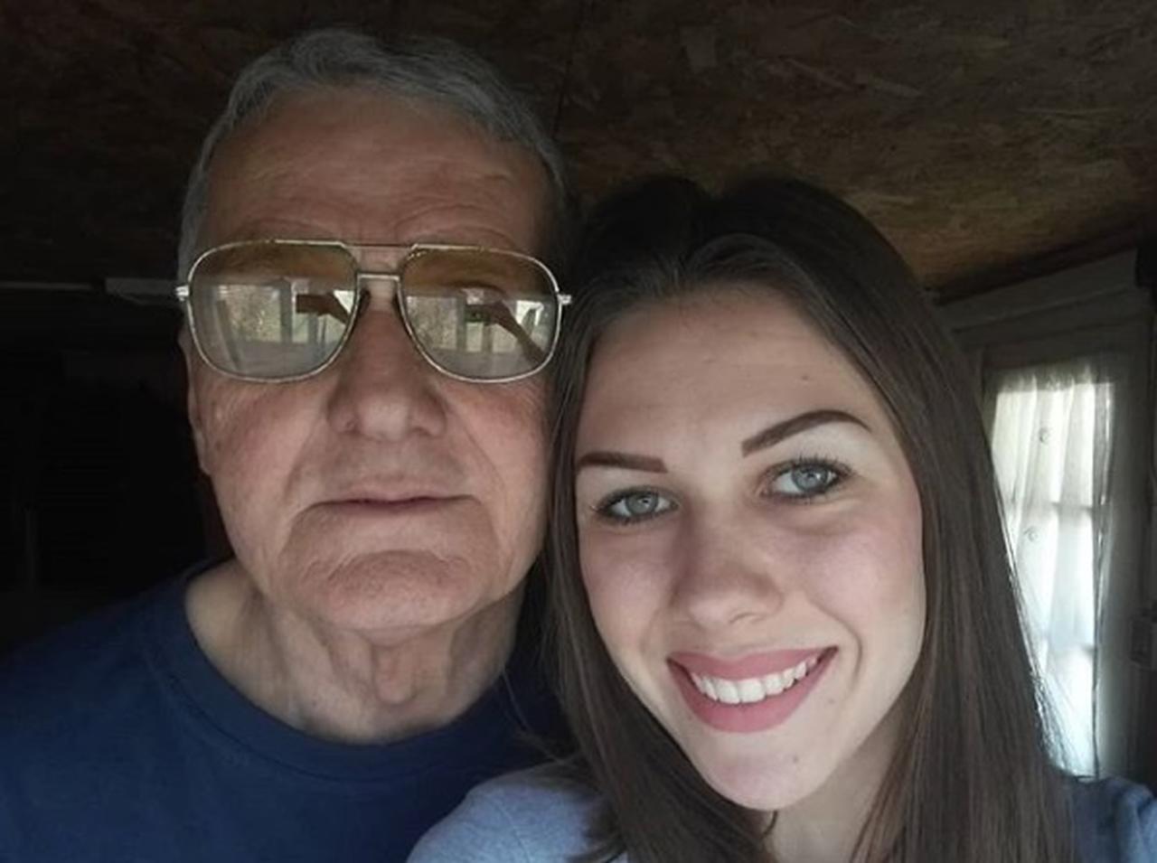 74歳男性の21歳妻、60歳の男性と浮気をして結婚2ヵ月で離婚される