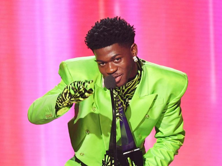 リル・ナズ・X、カミングアウトできずに苦しむ人に「メッセージ」をおくる【AMA2019】