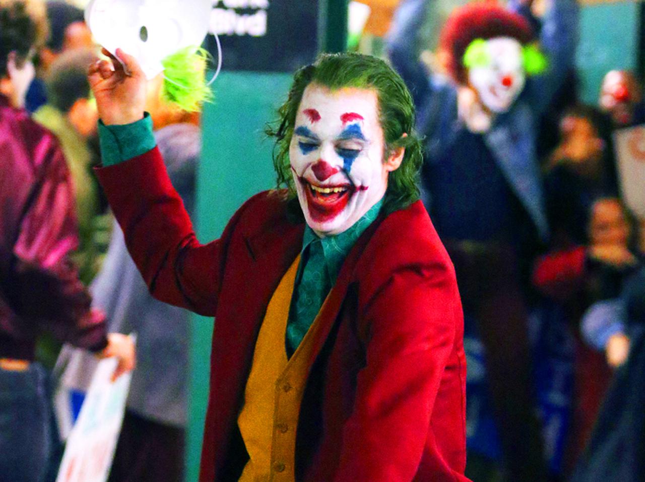 『ジョーカー』続編、ホアキン・フェニックスが「シュールな方法」で監督に製作を打診