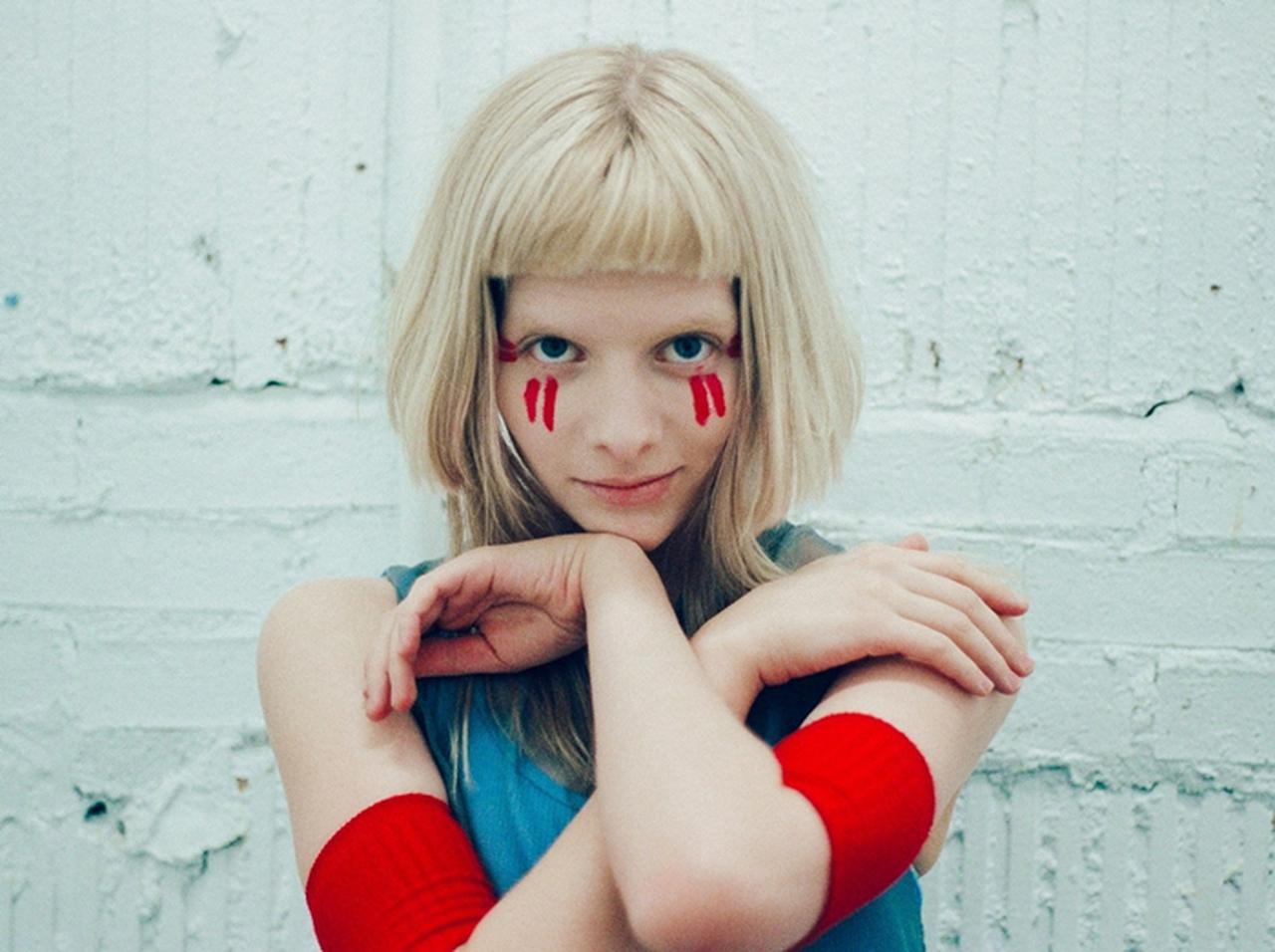 『アナと雪の女王』のサントラに参加する「新世代歌姫」オーロラ、日本公演が開幕