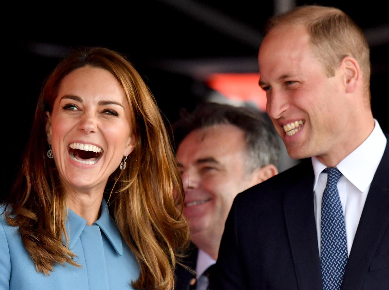 ウィリアム王子とキャサリン妃、“休暇の過ごし方”が「イギリスの普通の親」