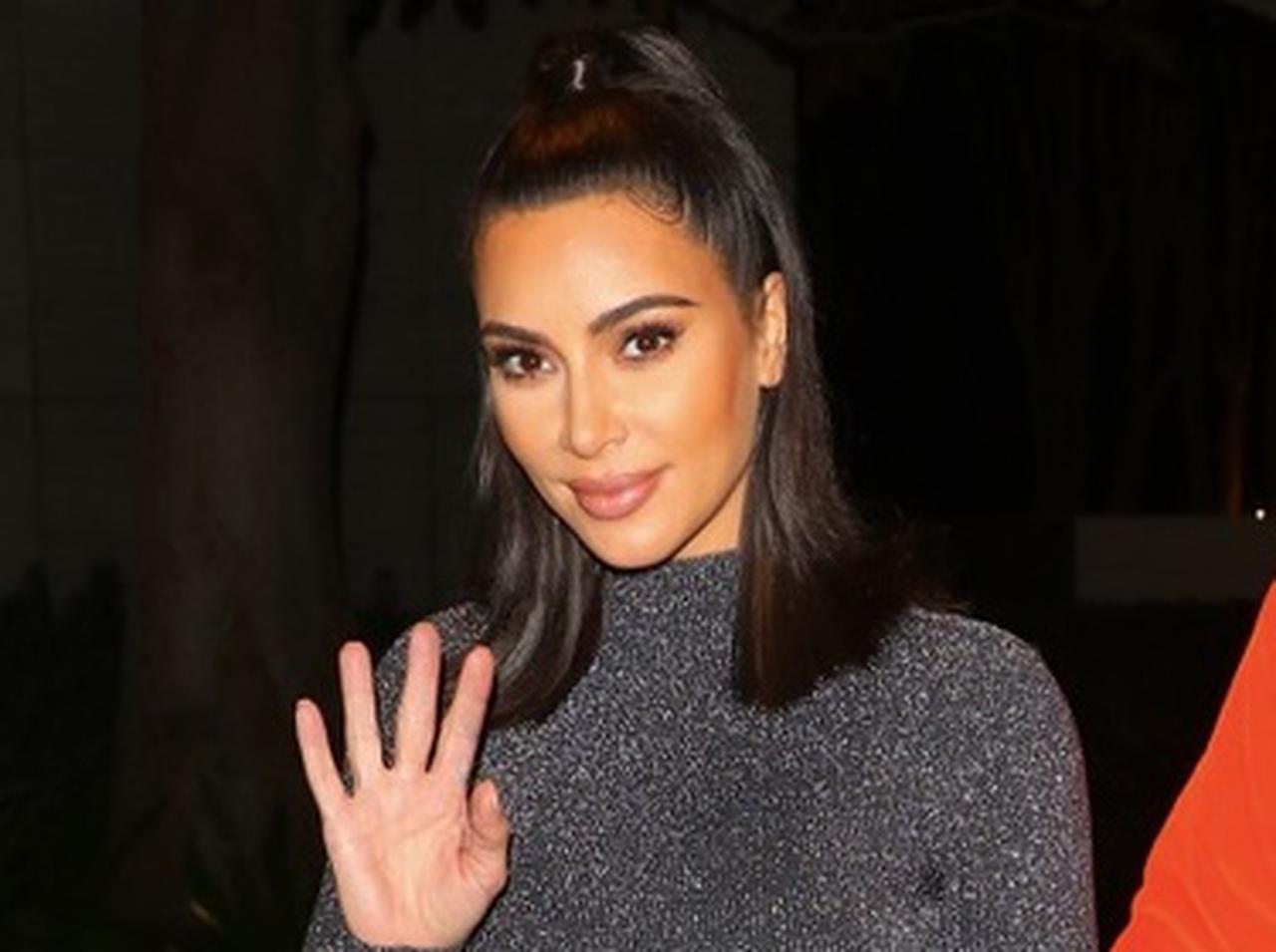 キム・カーダシアン「体型のグチ」を子供たちに絶対に聞かせない、育児方針に隠された辛い過去