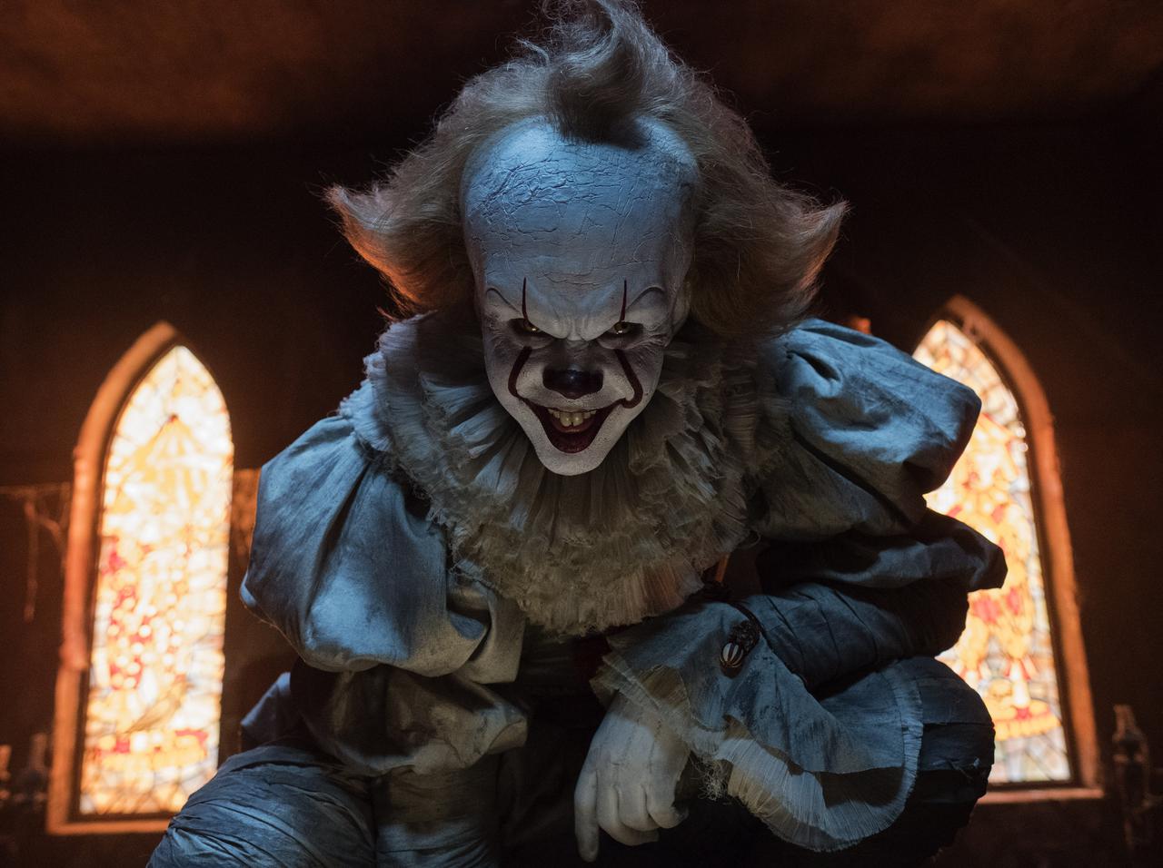 『IT／イット』ペニーワイズの「3000円」の仮装が怖すぎてネットが震える、ママに称賛