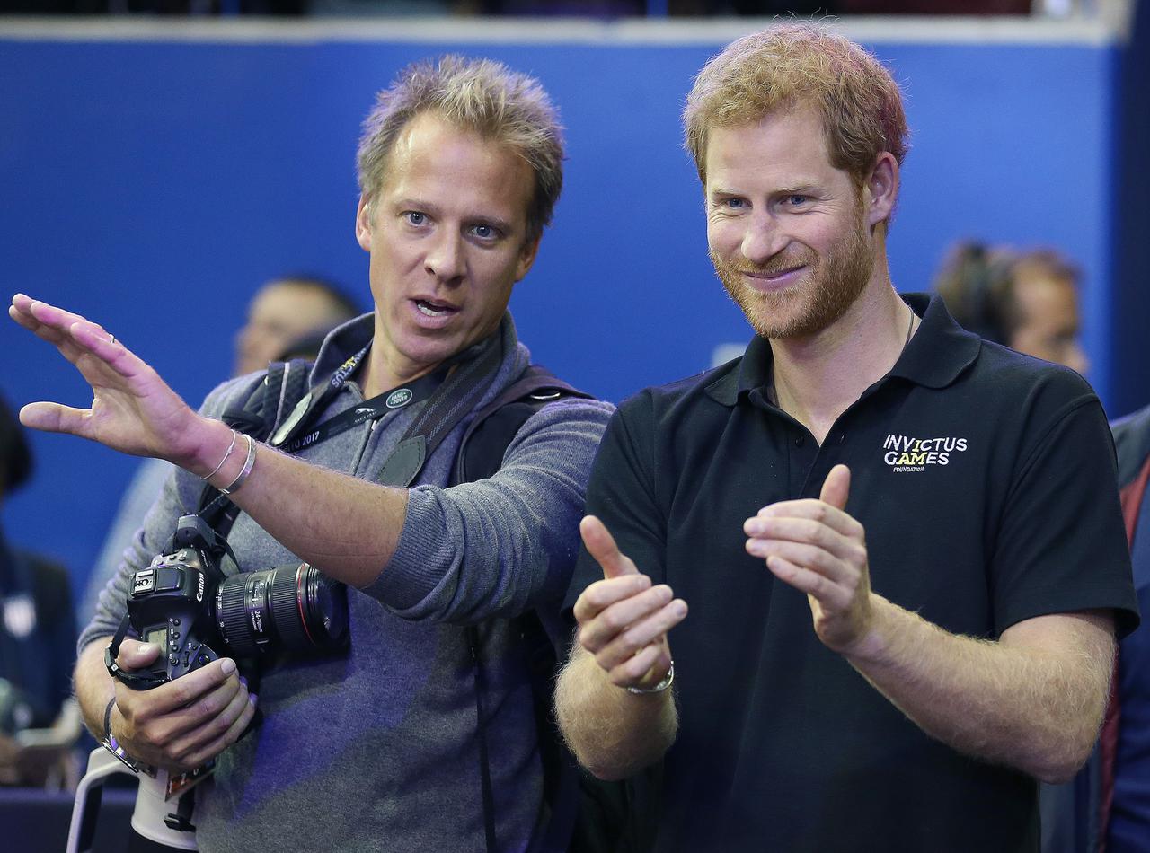 営業マンからロイヤルフォトグラファーに!クリス・ジャクソンの情熱の物語【取材】