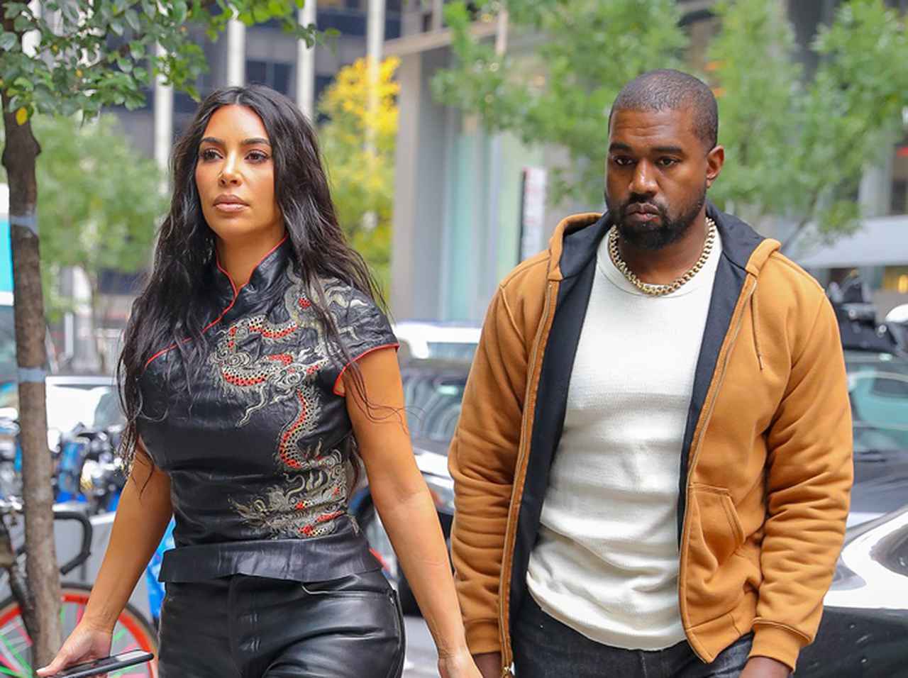 カニエ・ウェスト、妻キム・カーダシアンの「元夫」に爆弾投下