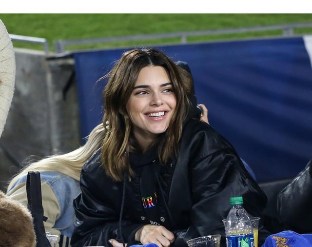 ジジ・ハディッド元カレ、ケンダル・ジェンナーとアメフト観戦