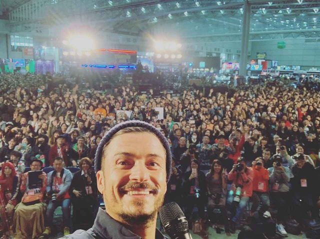 オーランド・ブルーム、息子と婚約者ケイティ・ペリーを連れて来日していた