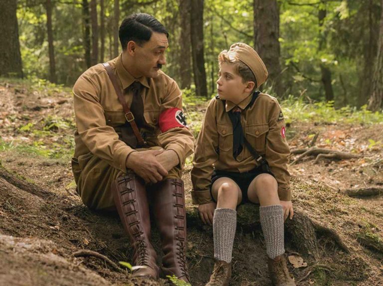 タイカ・ワイティティ監督の映画『ジョジョ・ラビット』日本版の最新予告が解禁!