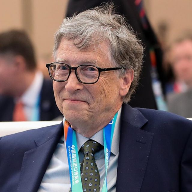 “読書の鬼”ビル・ゲイツの「必読書」は娘のオススメ本、一家の習慣がさすが天才