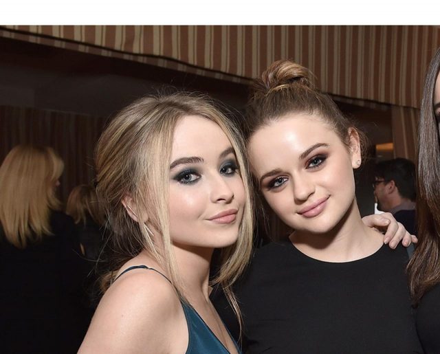 ジョーイ・キングが新恋人と京都デート!親友サブリナ・カーペンタ反応