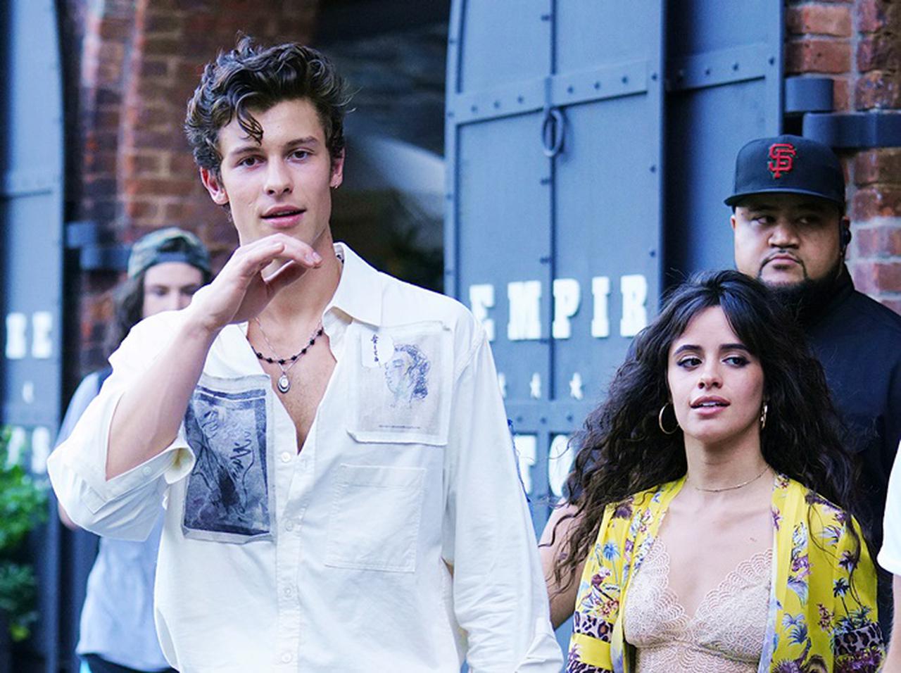 カミラ・カベロ、ショーン・メンデスと年末年始に「どこ」で「何」をするか明かす