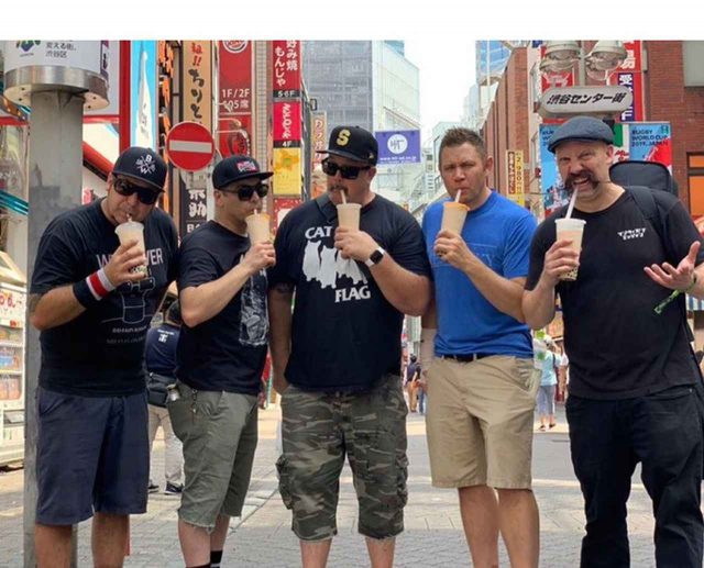 ゼブラヘッドが「タピりながら」日本の流行語大賞「ONE TEAM」に反応