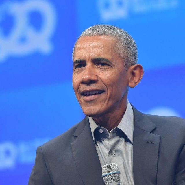 バラク・オバマ元大統領、世界の問題は「年配男性」とぶった切る