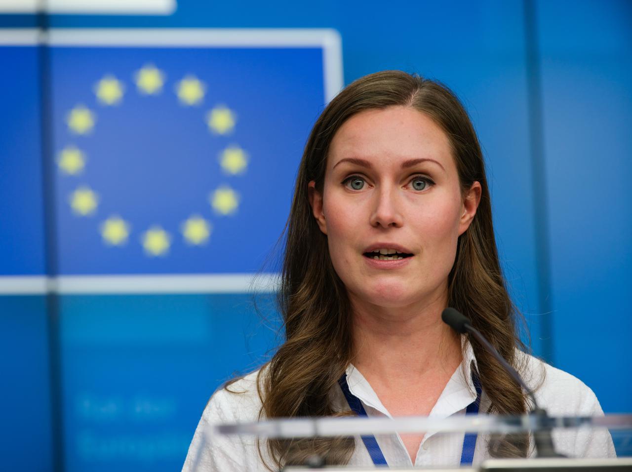 フィンランドで最年少34歳の女性首相誕生、連立政権の5党首はすべて女性