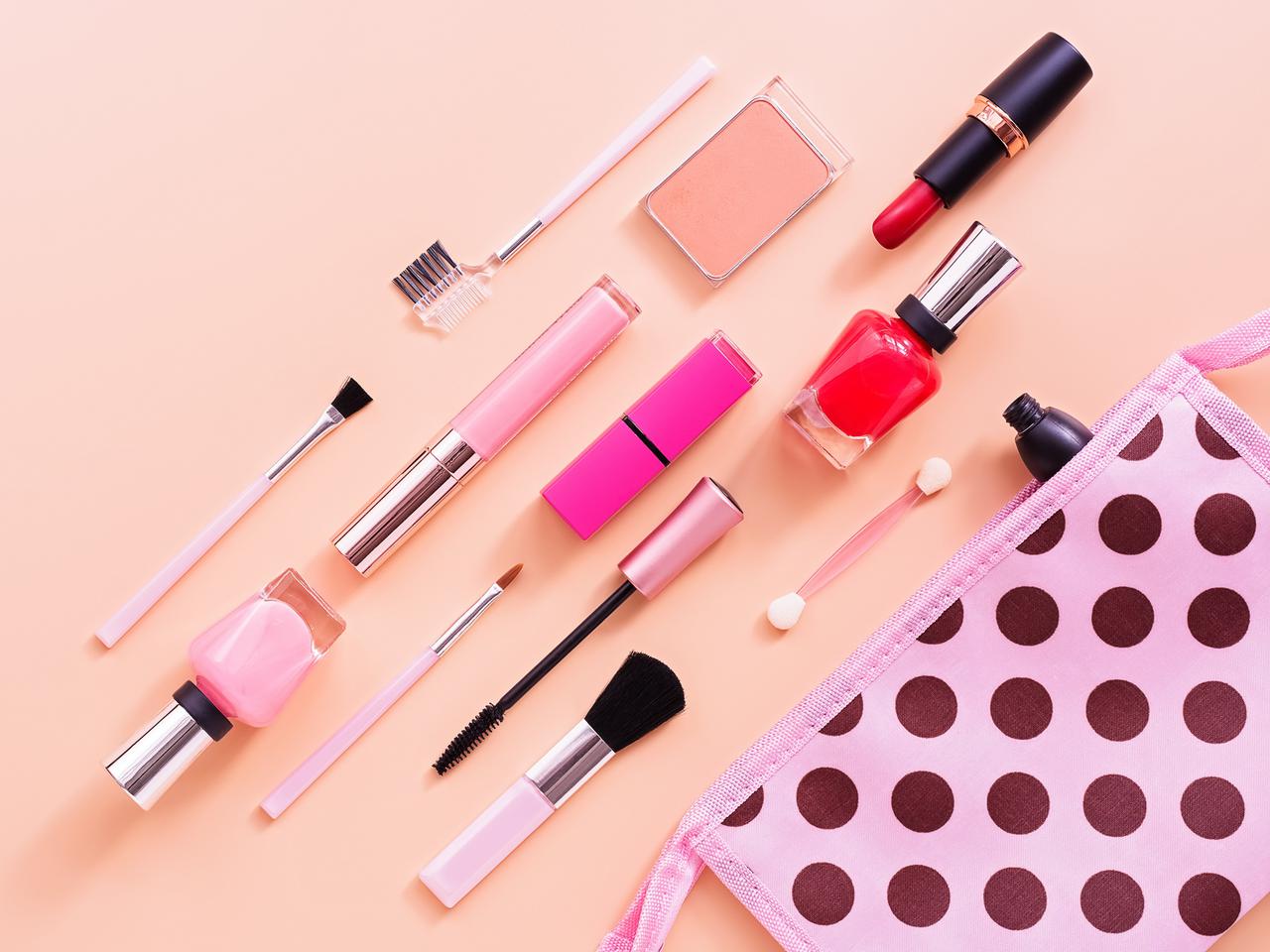 プロが教える!「コスメの清潔さ」をキープするケア方法
