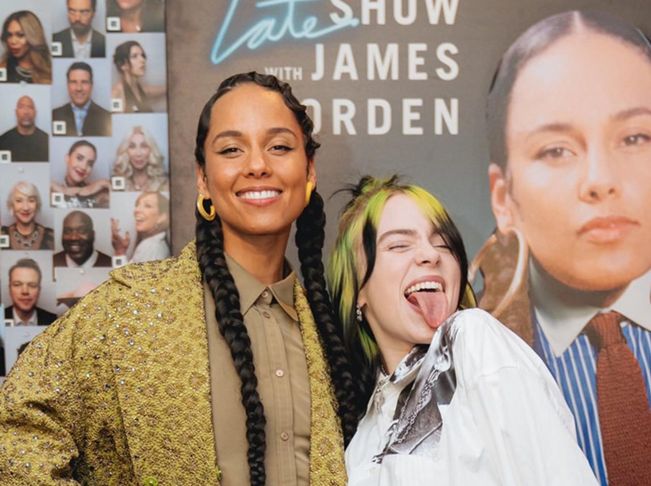 ビリー・アイリッシュ、アリシア・キーズとデビュー曲「Ocean Eyes」で見事なハーモニーを奏でる