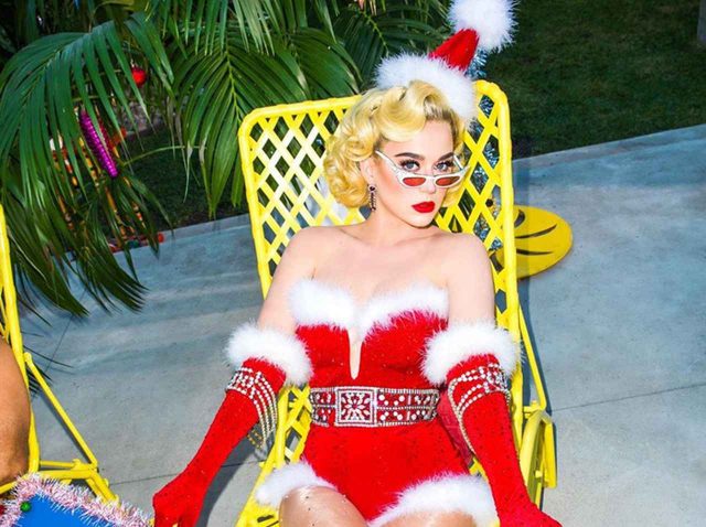 ケイティ・ペリー、この時期にぴったりなクリスマスソングのMVを公開