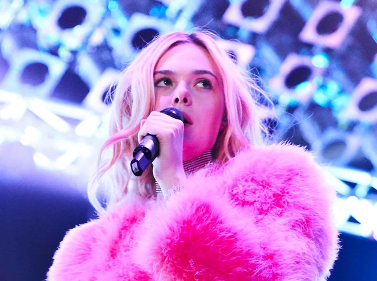 エル・ファニングが歌で魅せる!『ラ・ラ・ランド』スタッフ再集結の映画『ティーンスピリット』ロング予告公開