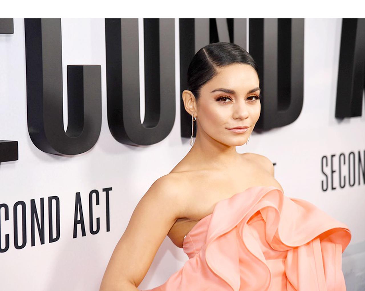 ヴァネッサ・ハジェンズ、誕生日プレゼントの箱を開けて大絶叫した理由