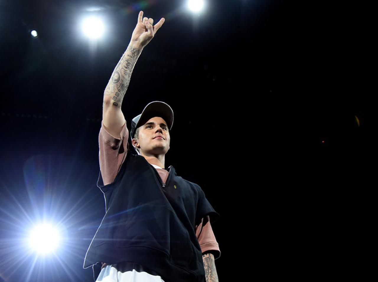 ジャスティン・ビーバーが「カムバック」を宣言、2020年に起きる『4つの事』とは？