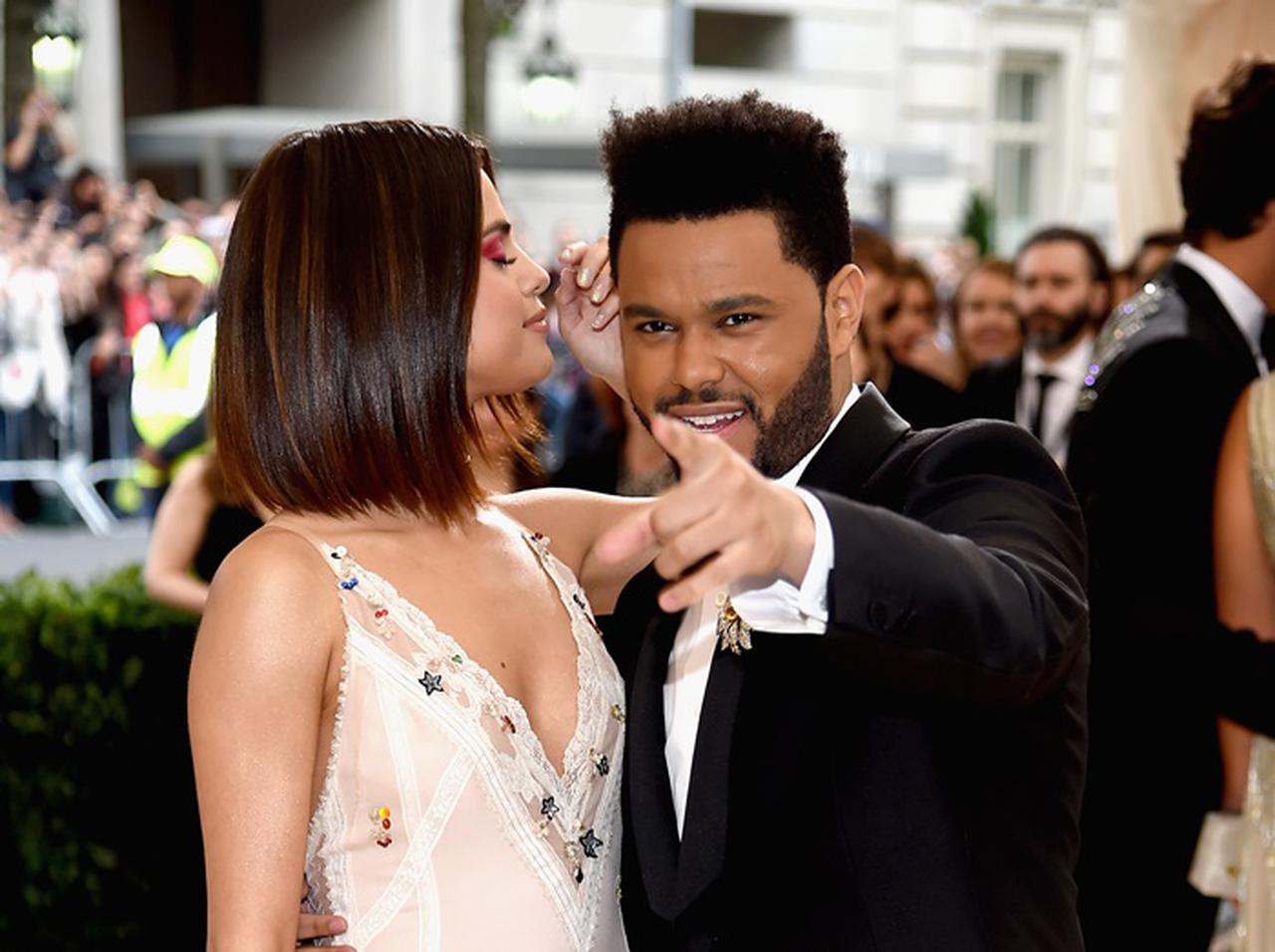 ザ・ウィークエンド、セレーナ・ゴメスが「実名」で登場する楽曲を“なかったこと”に