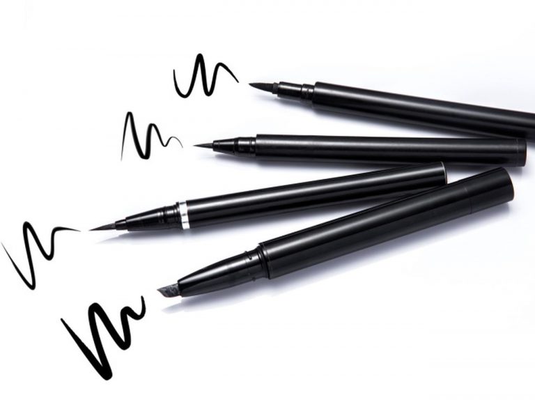 崩れやすい「ウォーターライン」のアイメイクを長持ちさせる裏技