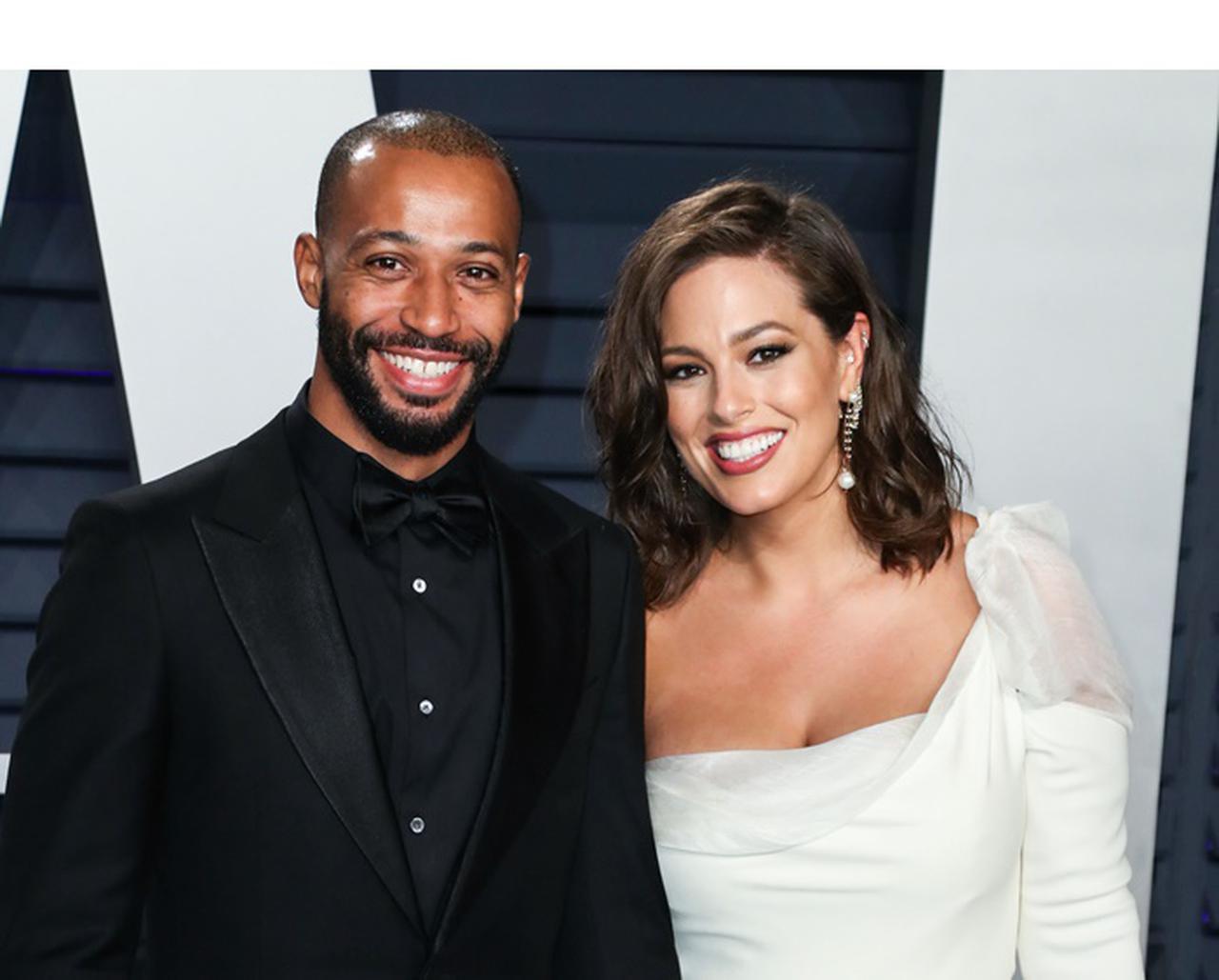 アシュリー・グラハム、マタニティヌードのカメラマンは夫