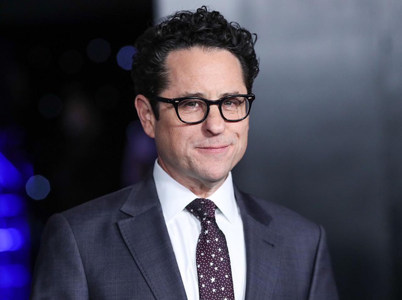 『スター・ウォーズ』監督J.J.エイブラムス、映画の評価に反応「彼らは正しい」