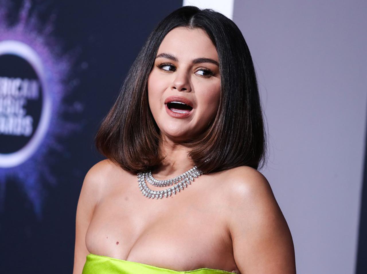 セレーナ・ゴメス、エド・シーランが原因で「失禁」しちゃった恥辱体験を激白