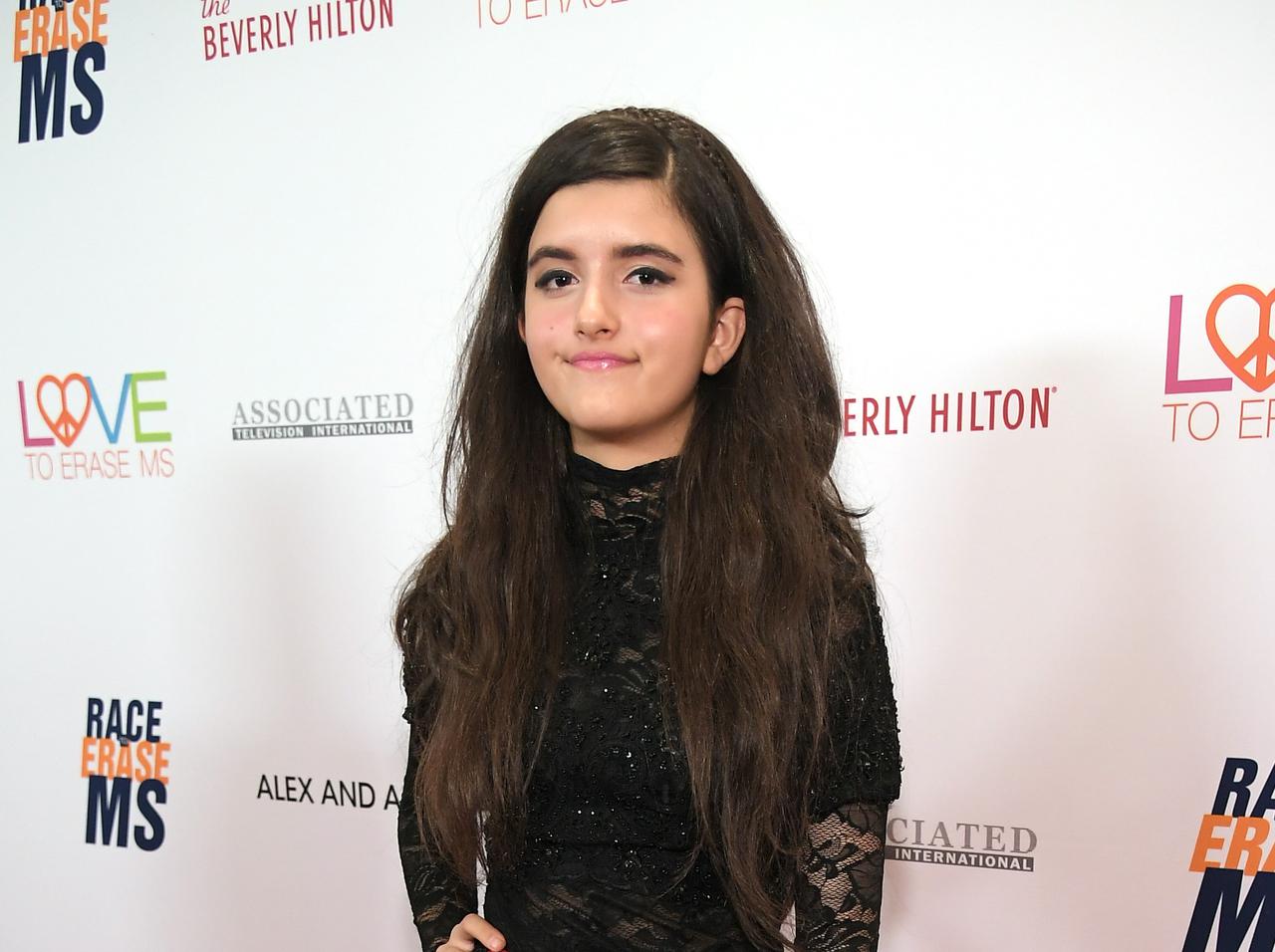 『アメリカズ・ゴット・タレント』裸足のまま歌った13歳少女、その「理由」に胸が締めつけられる