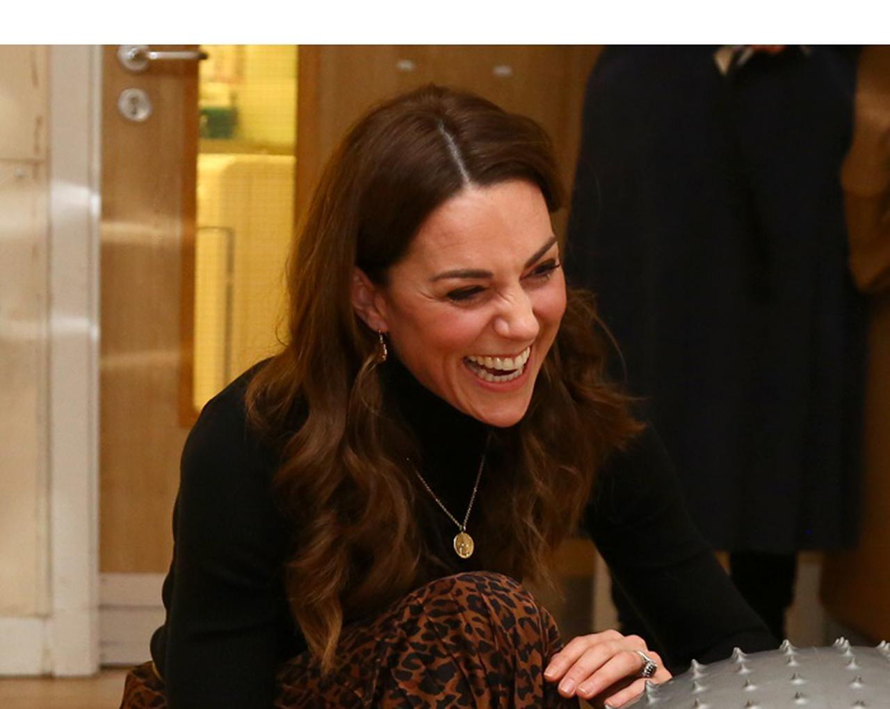 キャサリン妃、公務に履いていったスカートはまさかの1,400円