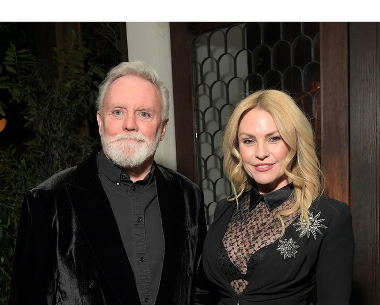 ロジャー・テイラー妻、プライベートジェットから見た“日本の象徴”とは?