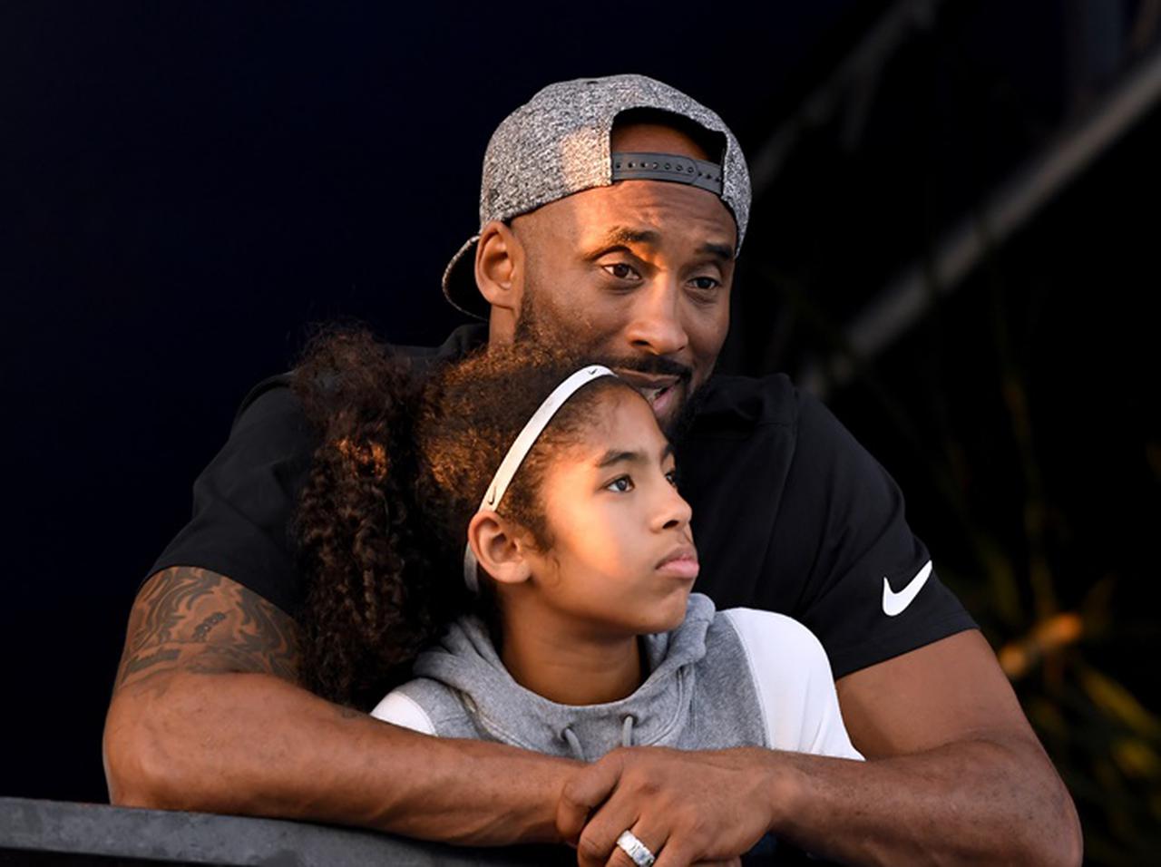 コービー・ブライアントが事故死、13歳娘と乗ったヘリコプターが墜落