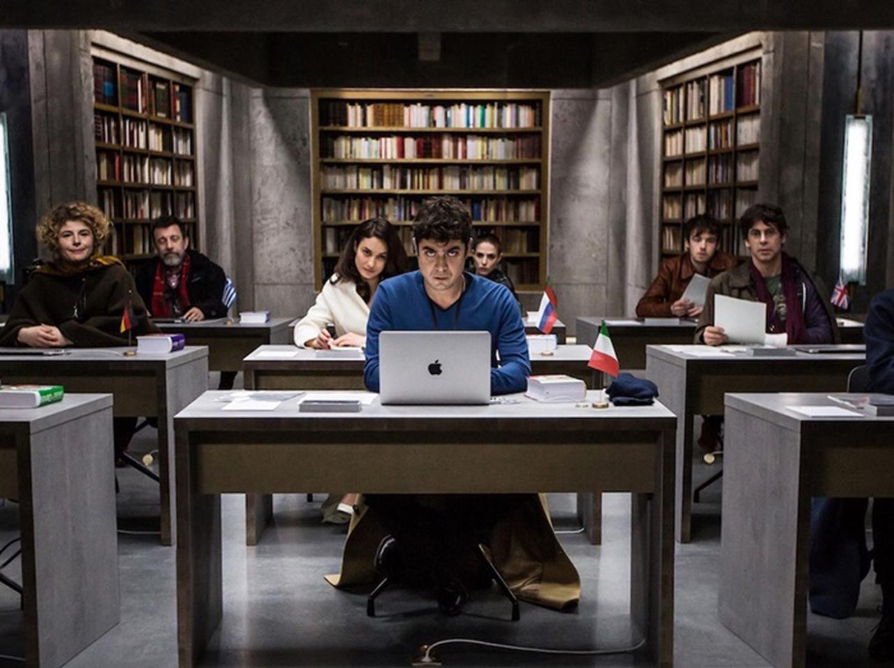 『ダ・ヴィンチ・コード』出版秘話から生まれた“すべて欺くミステリー”映画『9人の翻訳家』が公開