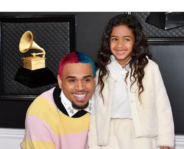 クリス・ブラウン、グラミー賞授賞式に最愛の娘を同伴させ目尻が下がる【グラミー賞2020】