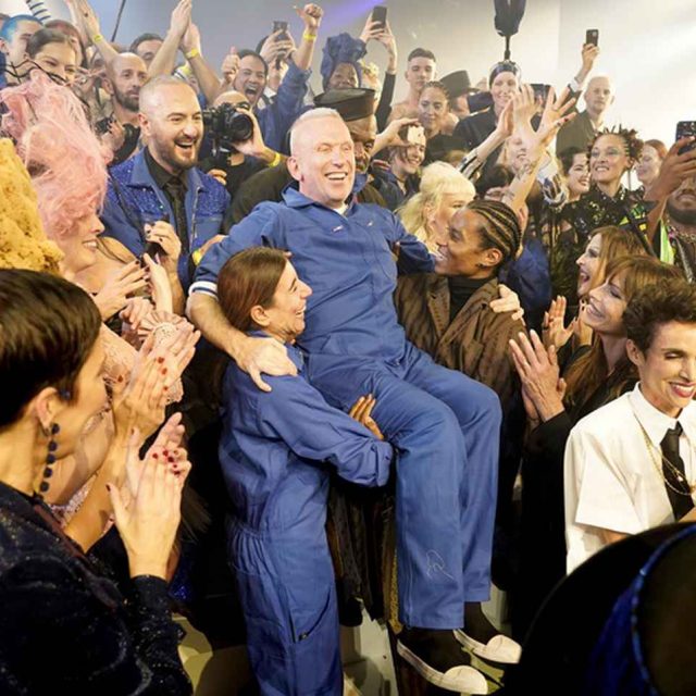 パリス・ジャクソン、引退表明したジャンポール・ゴルチエのショーでモデル復帰