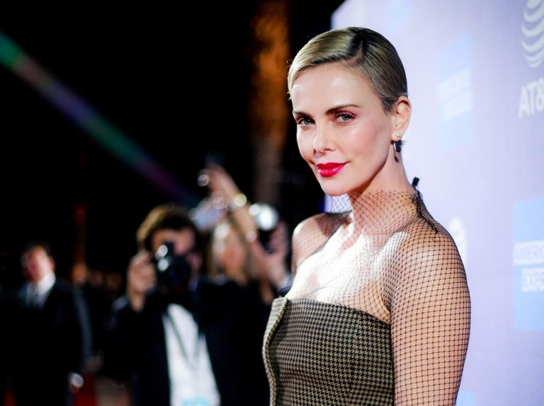 シャーリーズ・セロン、いちゃいちゃする時に「ある行為」を頼んできた男性を“最悪のデート相手”認定