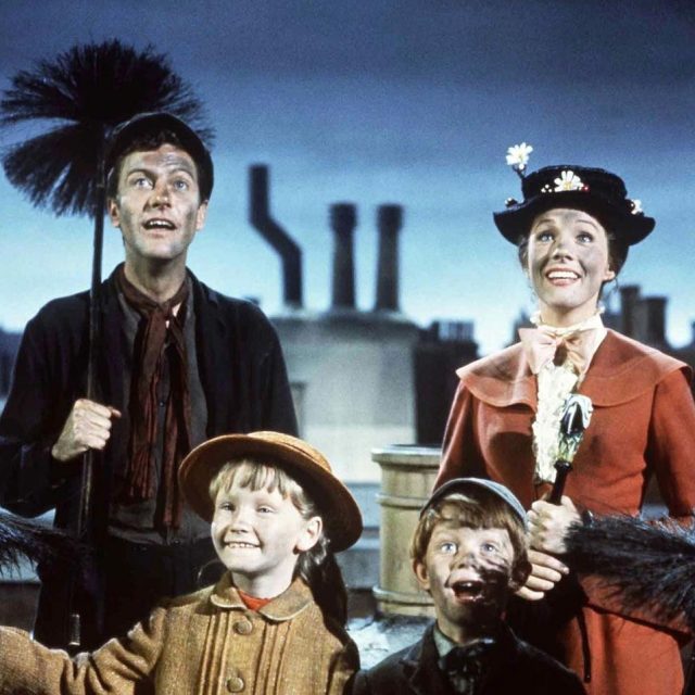 『メリー・ポピンズ』ジュリー・アンドリュース、56年越しに「衣装の下の秘密」を明かす