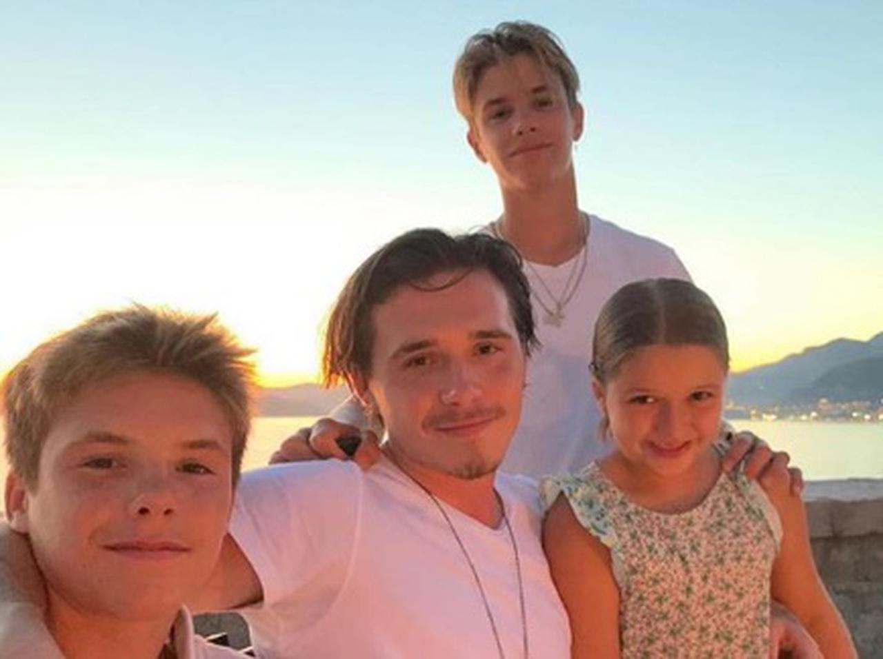 ブルックリン・ベッカム、「家族愛」溢れる新タトゥーを指に入れる