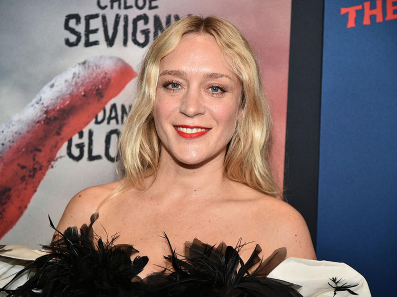 おしゃれ系女優クロエ・セヴィニーが45歳で妊娠、お腹ぽっこり写真が激写